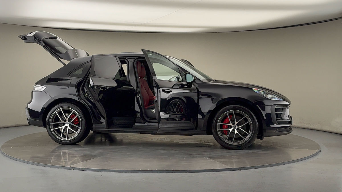 Used Porsche Macan 2022 for sale - 75667017: Photo 56