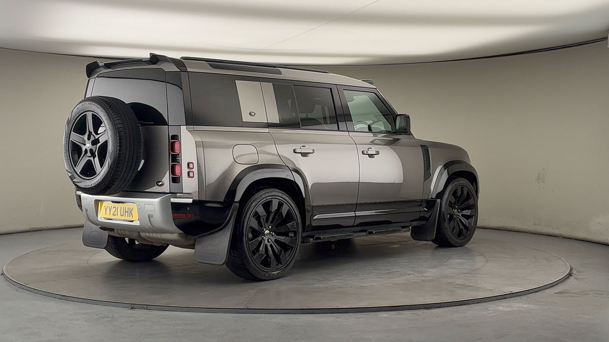 Used Land Rover Defender 2021 for sale - 77632333: Photo 21