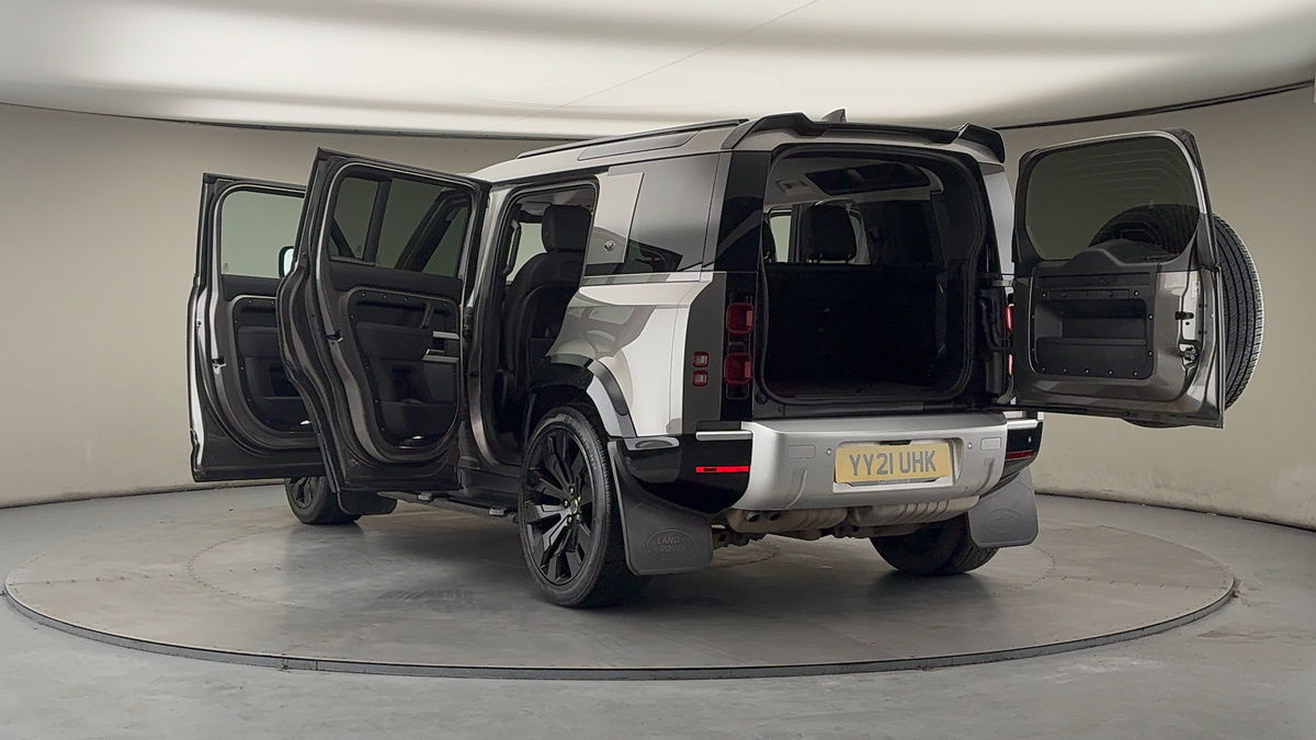 Used Land Rover Defender 2021 for sale - 77632333: Photo 23