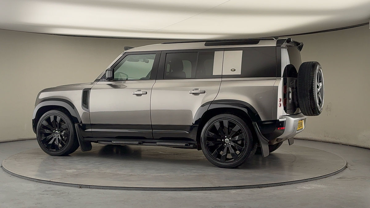 Used Land Rover Defender 2021 for sale - 77632333: Photo 26