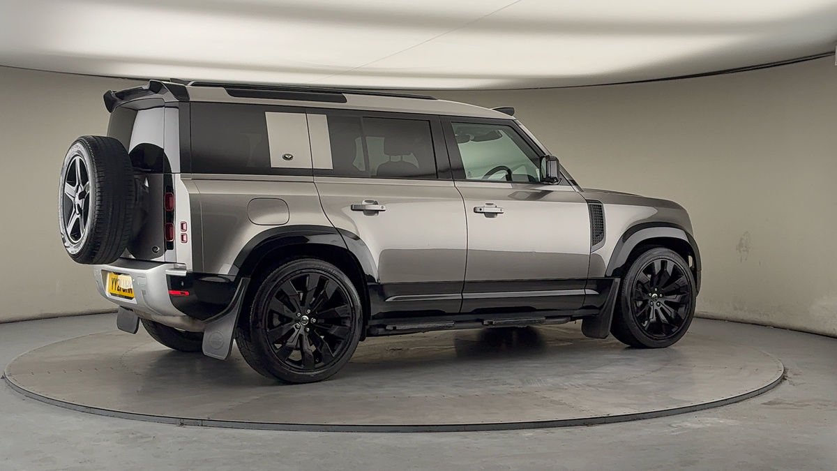 Used Land Rover Defender 2021 for sale - 77632333: Photo 38