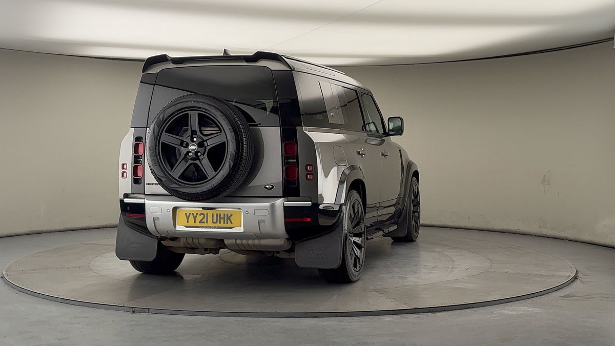 Used Land Rover Defender 2021 for sale - 77632333: Photo 40