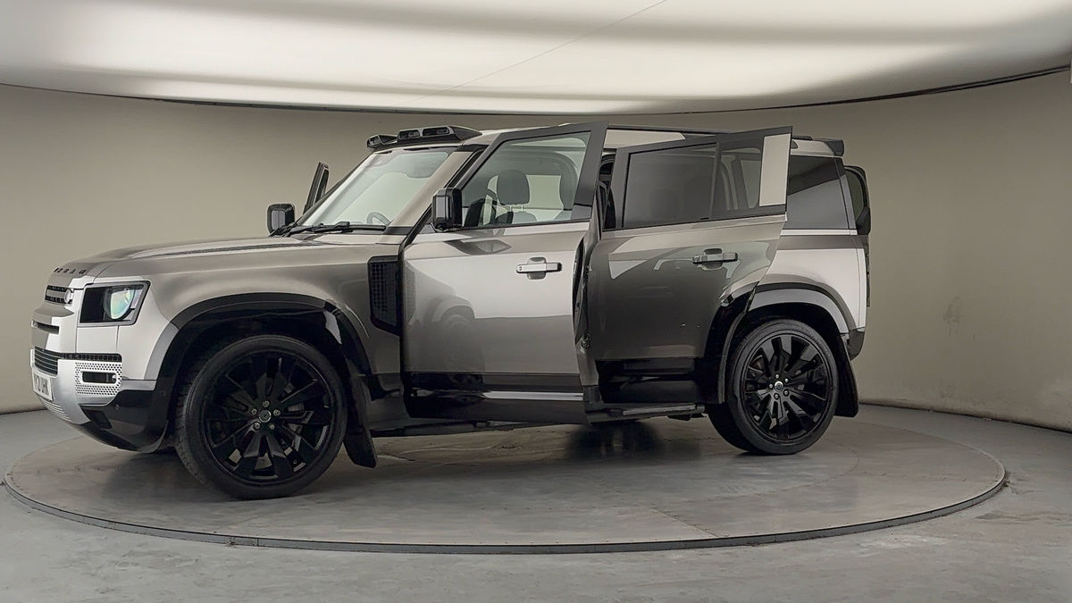 Used Land Rover Defender 2021 for sale - 77632333: Photo 48