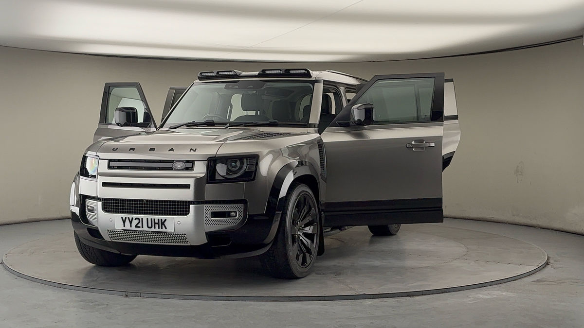 Used Land Rover Defender 2021 for sale - 77632333: Photo 50