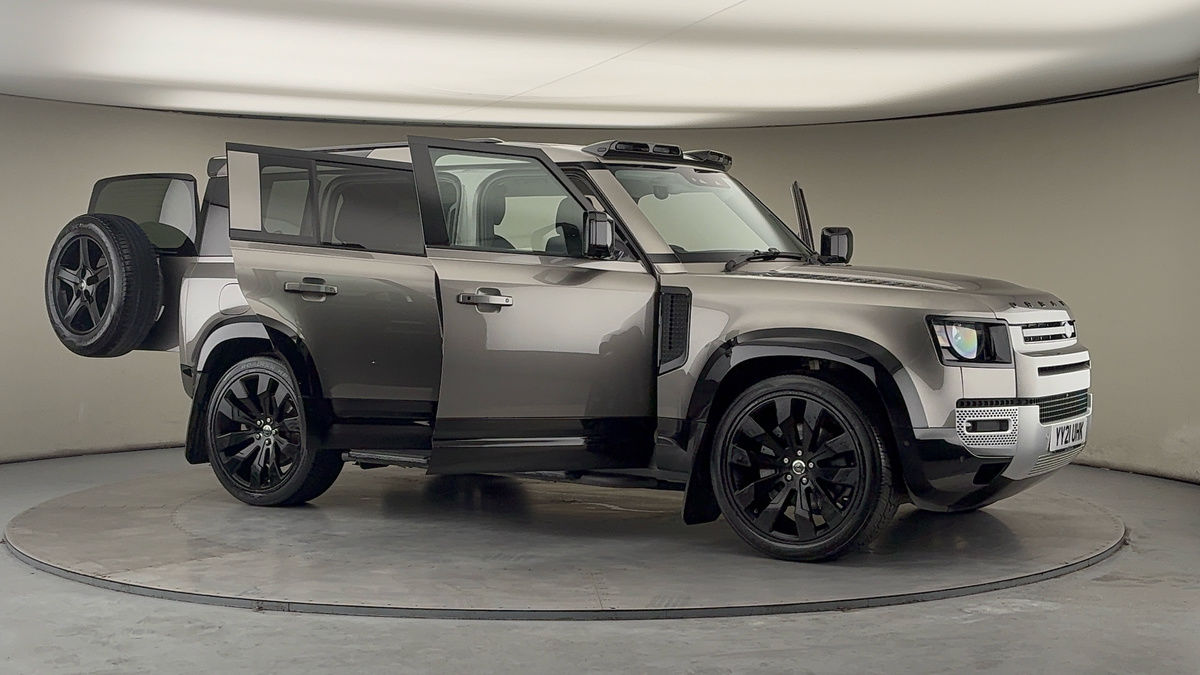 Used Land Rover Defender 2021 for sale - 77632333: Photo 54