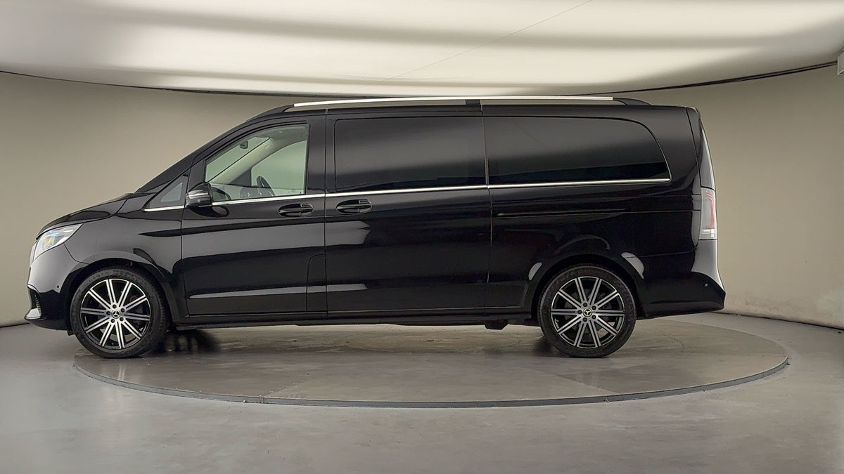 Used Mercedes-Benz V-Class 2025 for sale - 76280719: Photo 15