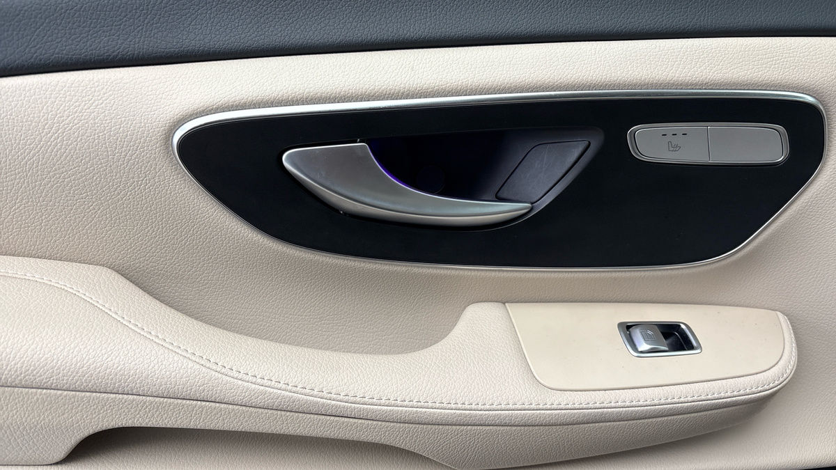 Used Mercedes-Benz V-Class 2025 for sale - 76280719: Photo 19