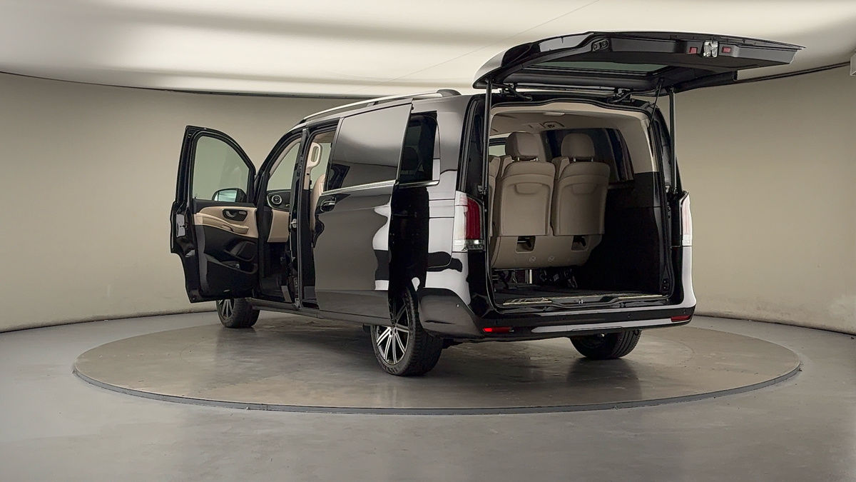 Used Mercedes-Benz V-Class 2025 for sale - 76280719: Photo 23