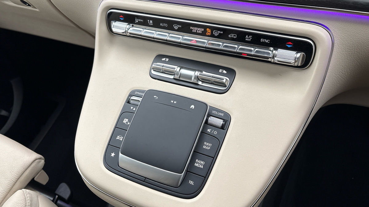 Used Mercedes-Benz V-Class 2025 for sale - 76280719: Photo 25