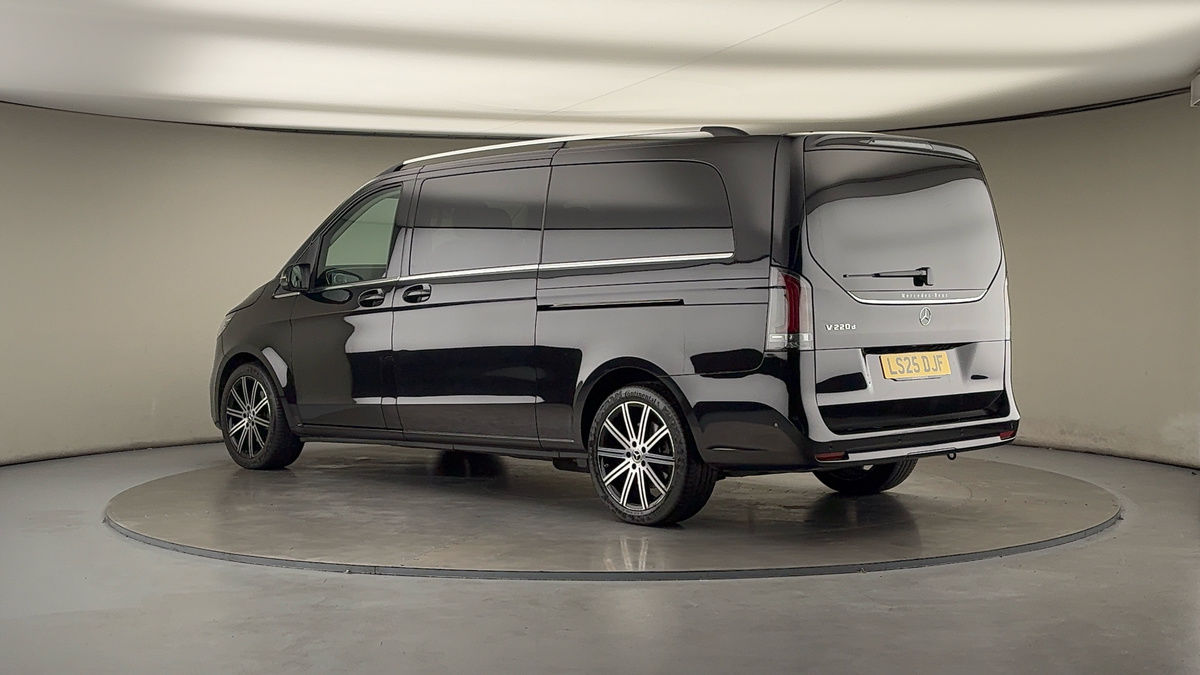 Used Mercedes-Benz V-Class 2025 for sale - 76280719: Photo 27