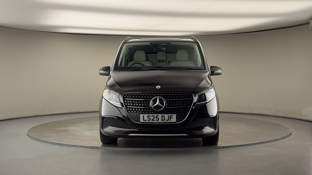 Used Mercedes-Benz V-Class 2025 for sale - 76280719: Photo 3