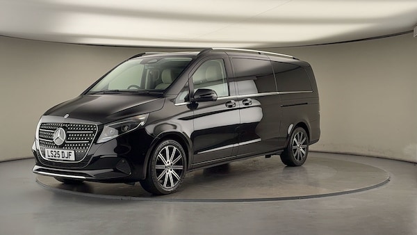 Used Mercedes-Benz V-Class 2025 for sale - 76280719: Photo 32