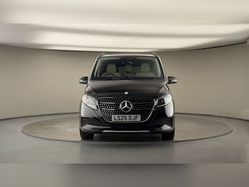Used Mercedes-Benz V-Class 2025 for sale - 76280719: Photo