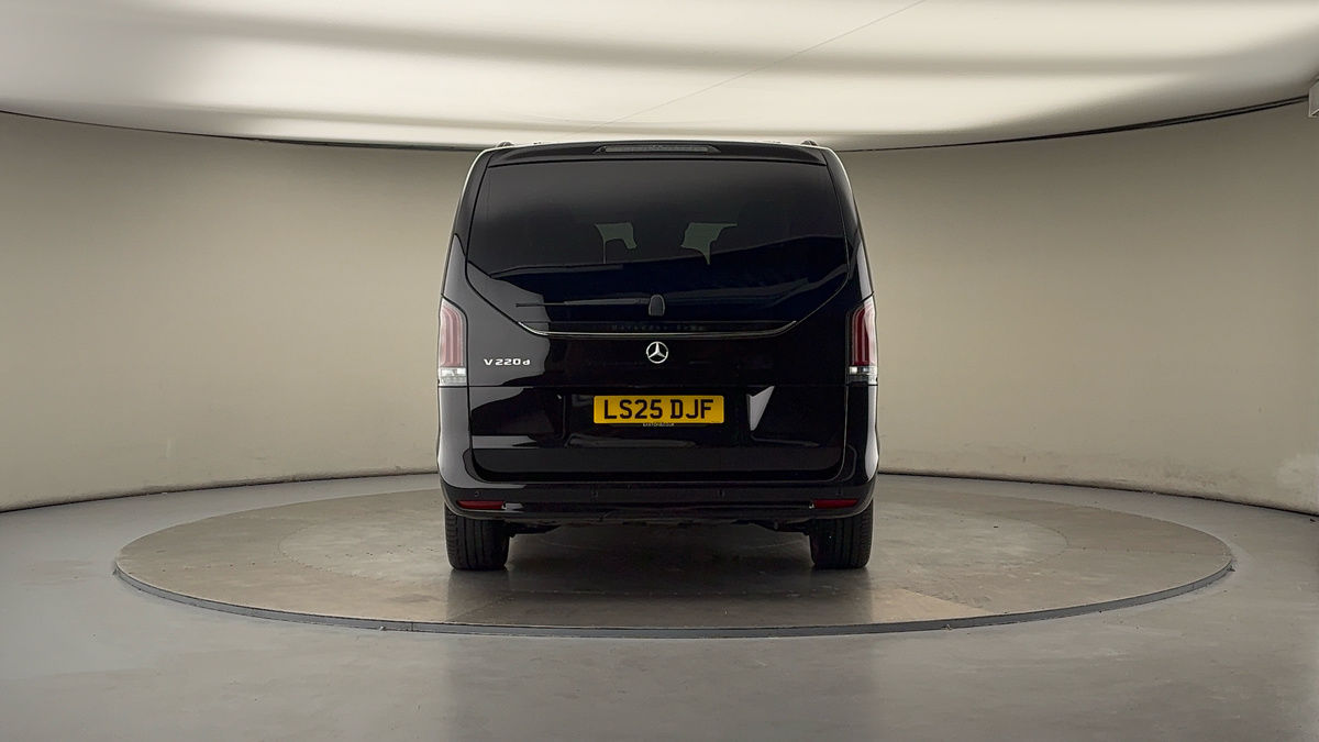 Used Mercedes-Benz V-Class 2025 for sale - 76280719: Photo 4