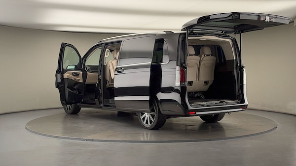 Used Mercedes-Benz V-Class 2025 for sale - 76280719: Photo 45