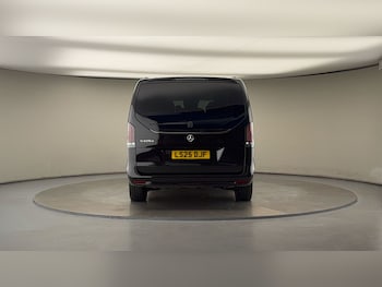 Used Mercedes-Benz V-Class 2025 for sale - 76280719: Photo