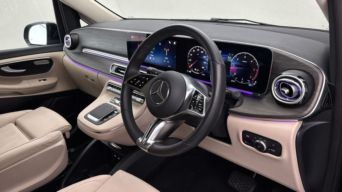 Used Mercedes-Benz V-Class 2025 for sale - 76280719: Photo 5