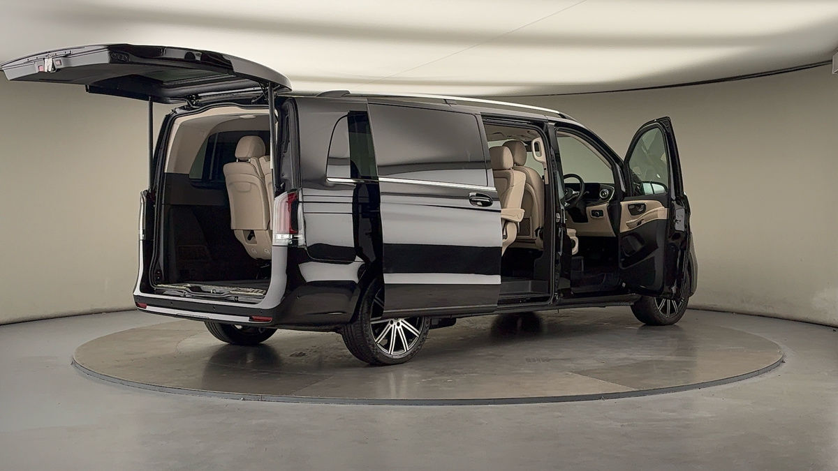 Used Mercedes-Benz V-Class 2025 for sale - 76280719: Photo 60