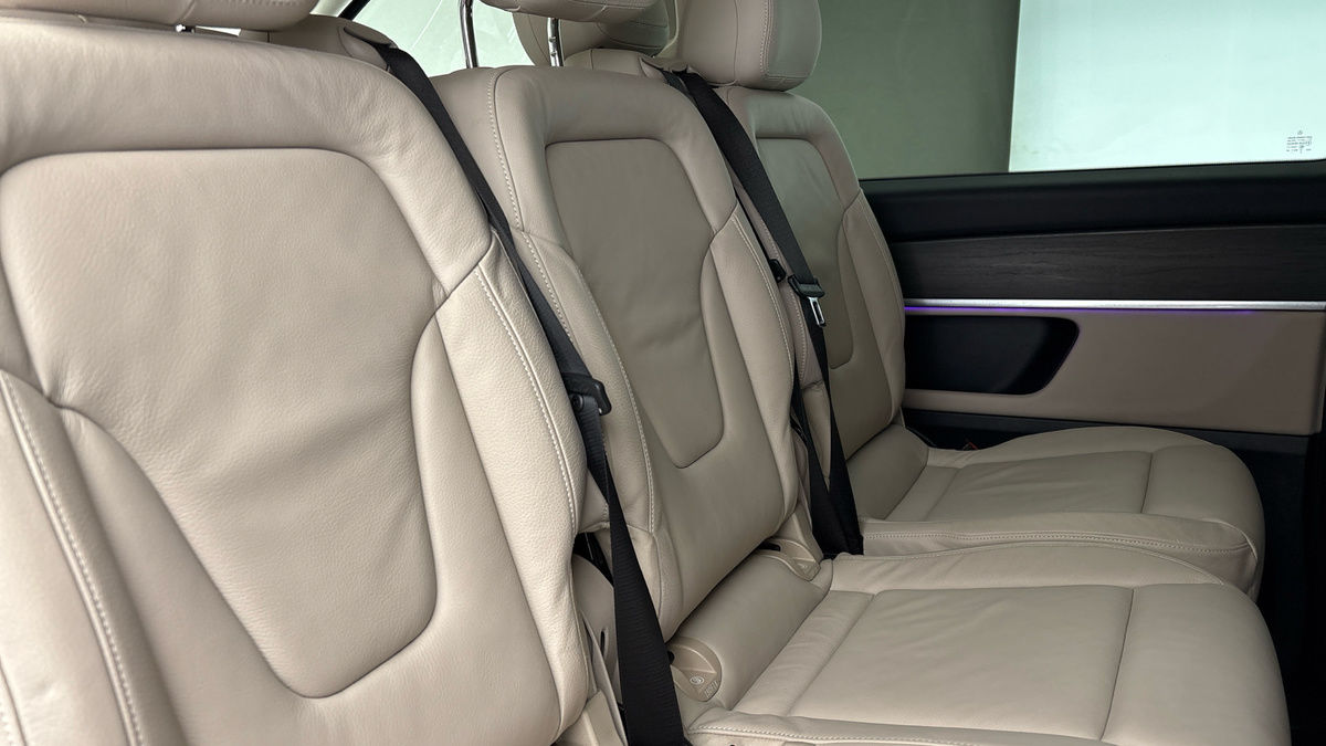 Used Mercedes-Benz V-Class 2025 for sale - 76280719: Photo 9