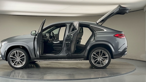 Used Mercedes-Benz GLE 2022 for sale - 75833401: Photo 50