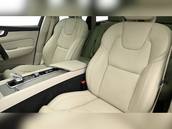 Used Volvo XC60 2024 for sale - 75549363: Photo