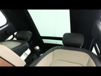 Used Land Rover Defender 110 2023 for sale - 74542638: Photo