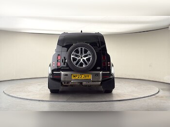 Used Land Rover Defender 110 2023 for sale - 77990348: Photo