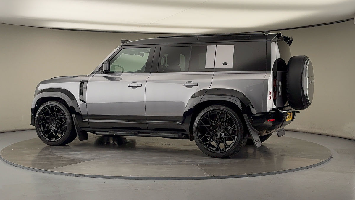 Used Land Rover Defender 110 2024 for sale - 75999276: Photo 31