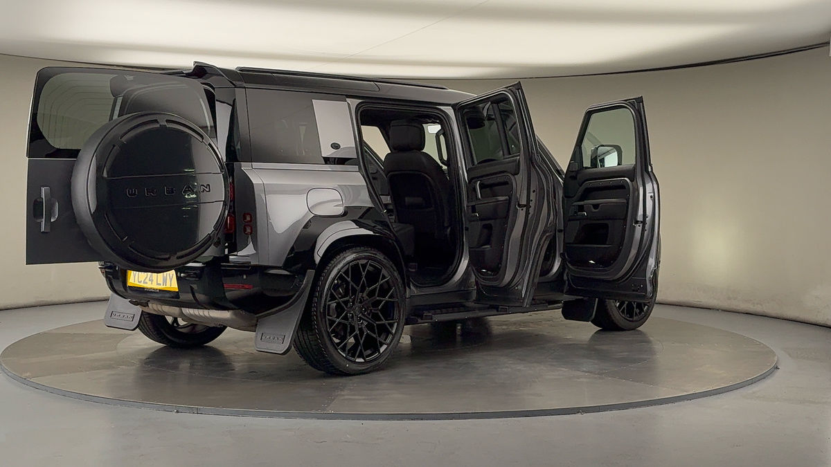 Used Land Rover Defender 110 2024 for sale - 75999276: Photo 63