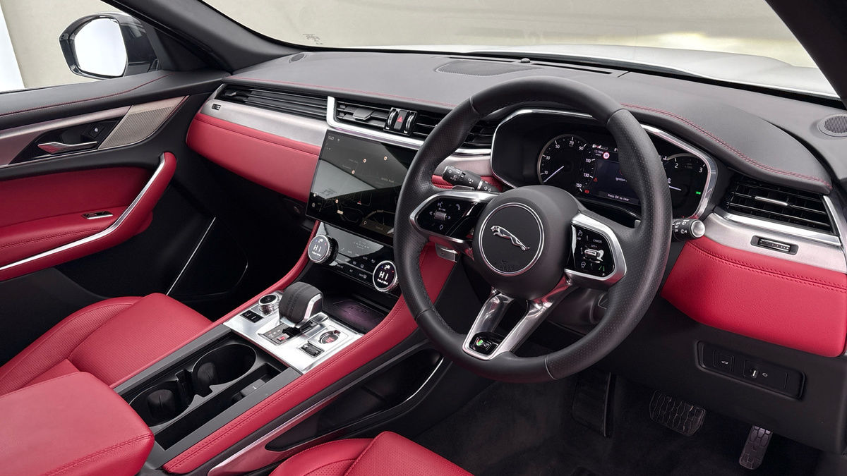 Used Jaguar F-Pace 2022 for sale - 77140422: Photo 5