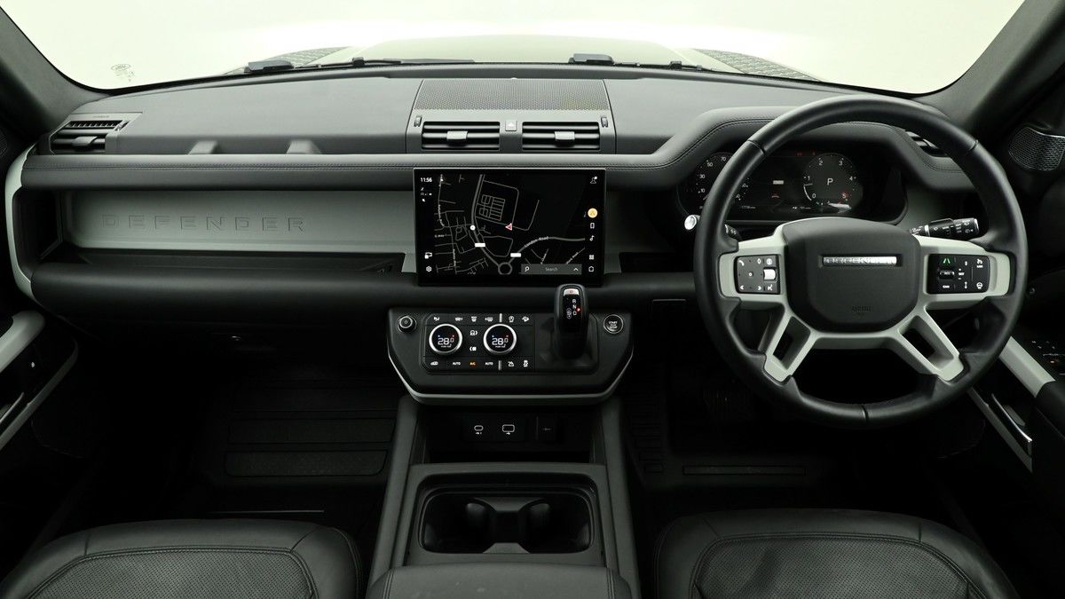Used Land Rover Defender 110 2024 for sale - 75427632: Photo 11