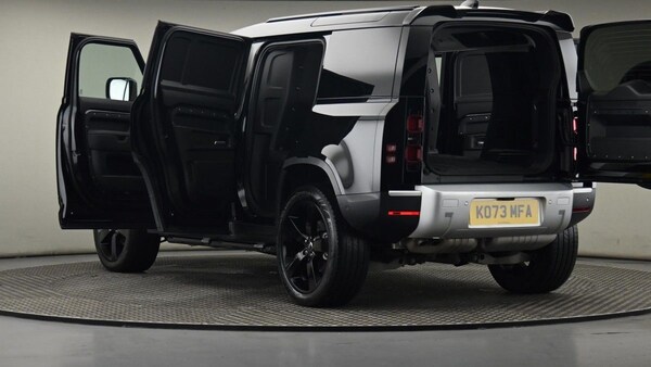 Used Land Rover Defender 110 2024 for sale - 75427632: Photo 26