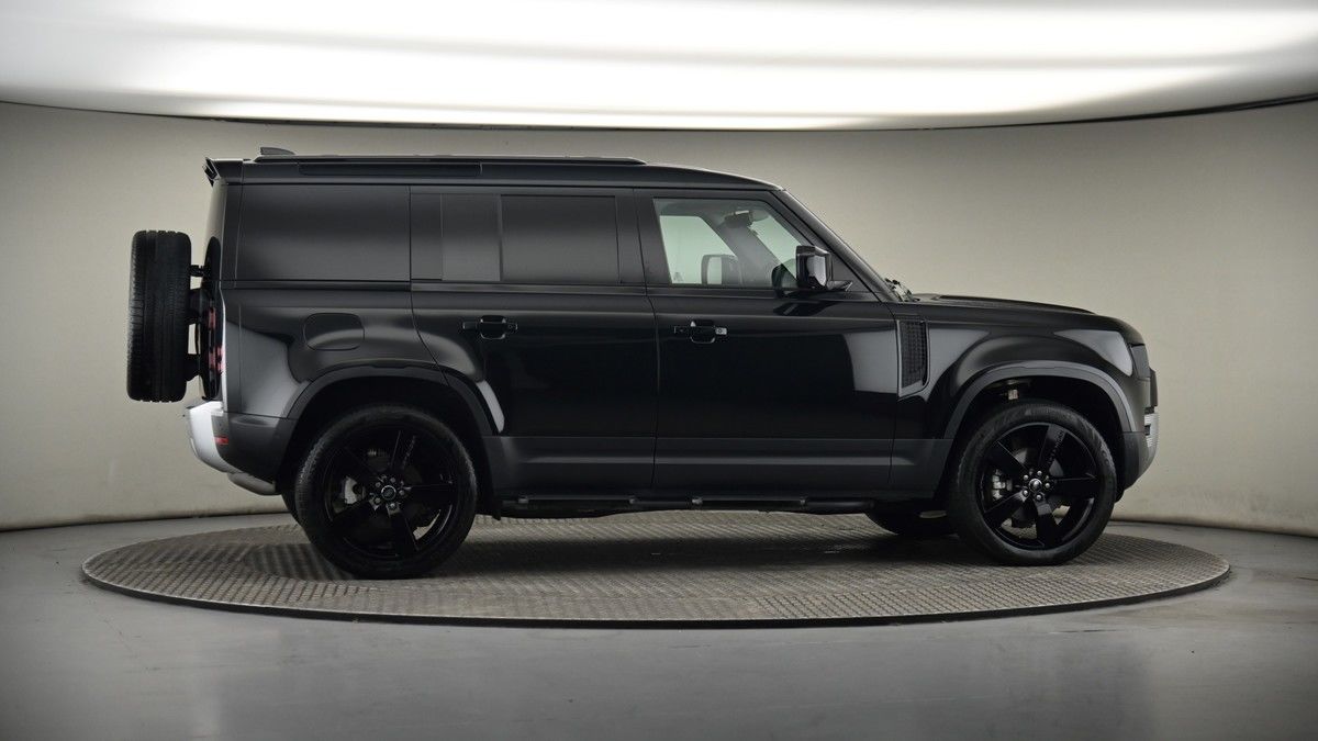 Used Land Rover Defender 110 2024 for sale - 75427632: Photo 39