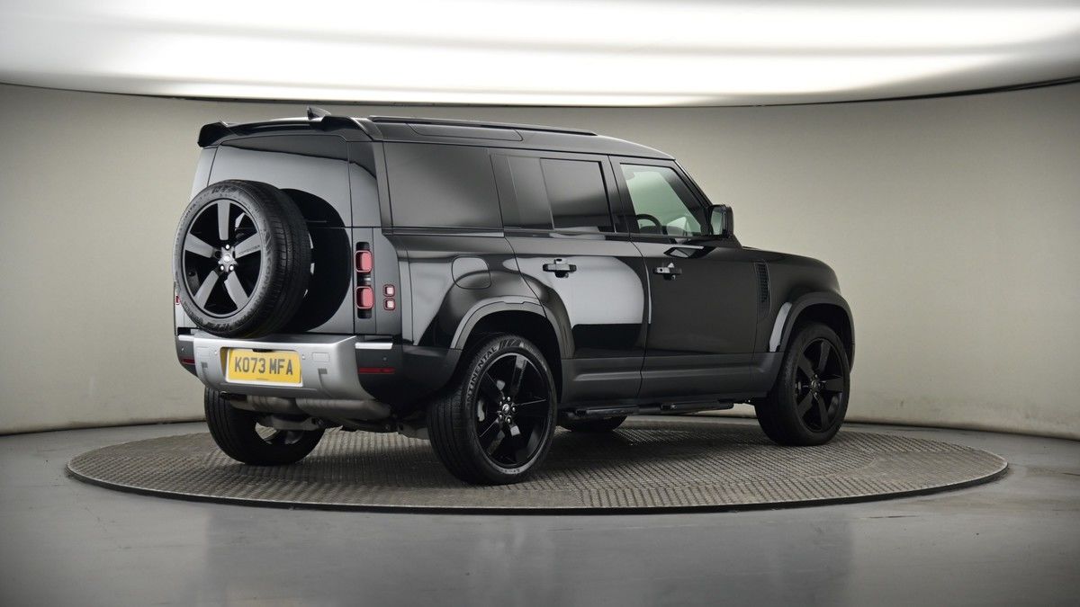Used Land Rover Defender 110 2024 for sale - 75427632: Photo 4