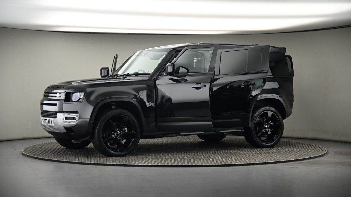 Used Land Rover Defender 110 2024 for sale - 75427632: Photo 46