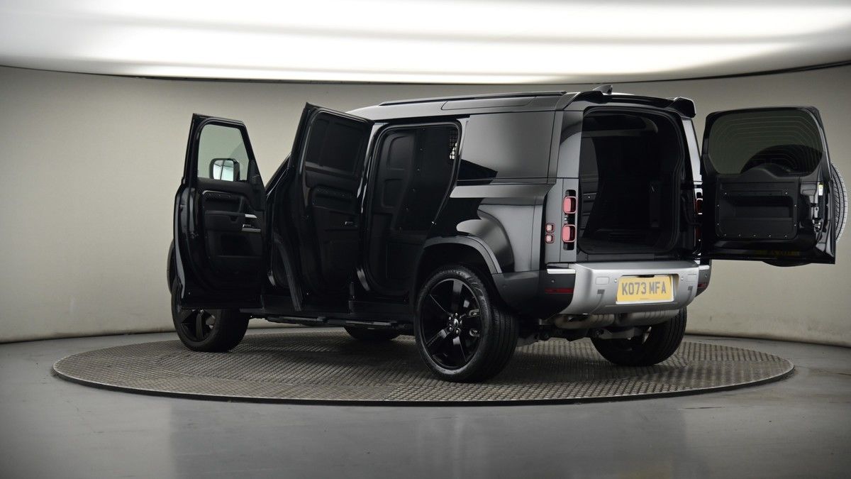 Used Land Rover Defender 110 2024 for sale - 75427632: Photo 50