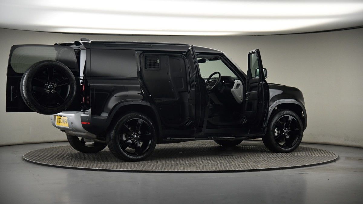 Used Land Rover Defender 110 2024 for sale - 75427632: Photo 54