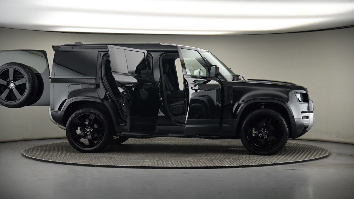 Used Land Rover Defender 110 2024 for sale - 75427632: Photo 56