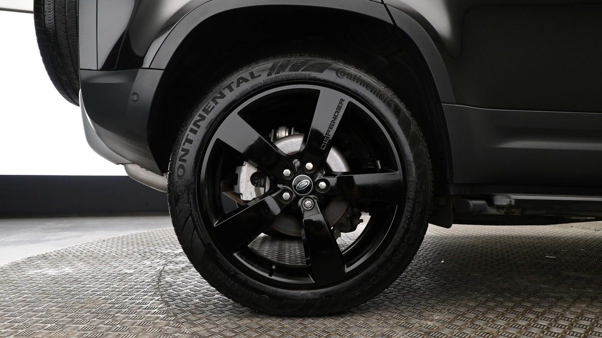 Used Land Rover Defender 110 2024 for sale - 75427632: Photo 6