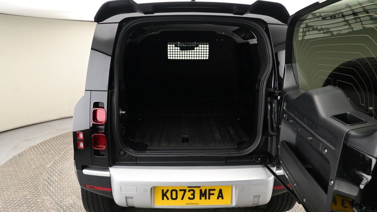 Used Land Rover Defender 110 2024 for sale - 75427632: Photo 7
