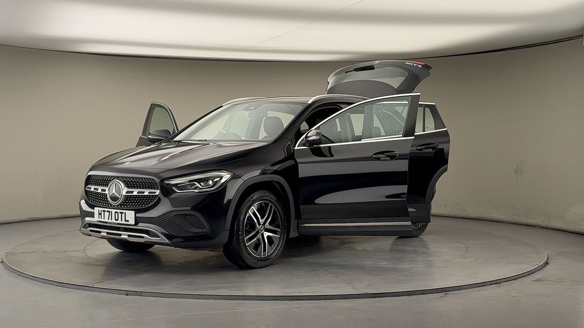 Used Mercedes-Benz GLA 2022 for sale - 77395055: Photo 49