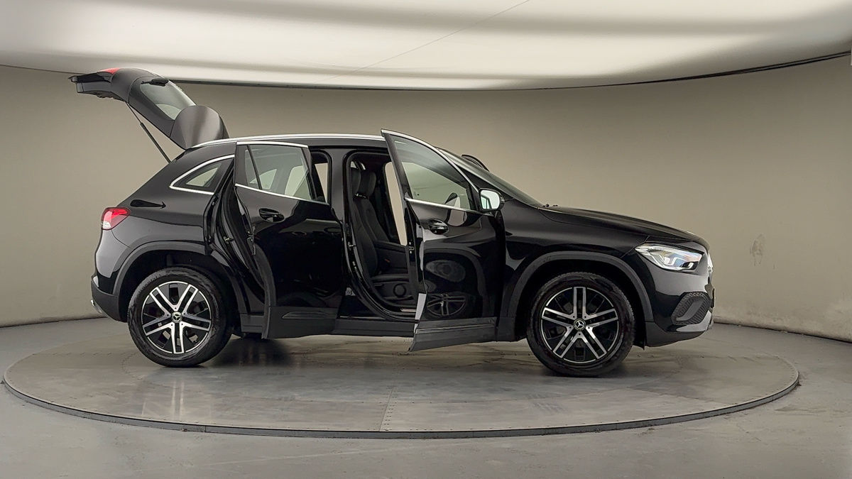 Used Mercedes-Benz GLA 2022 for sale - 77395055: Photo 55