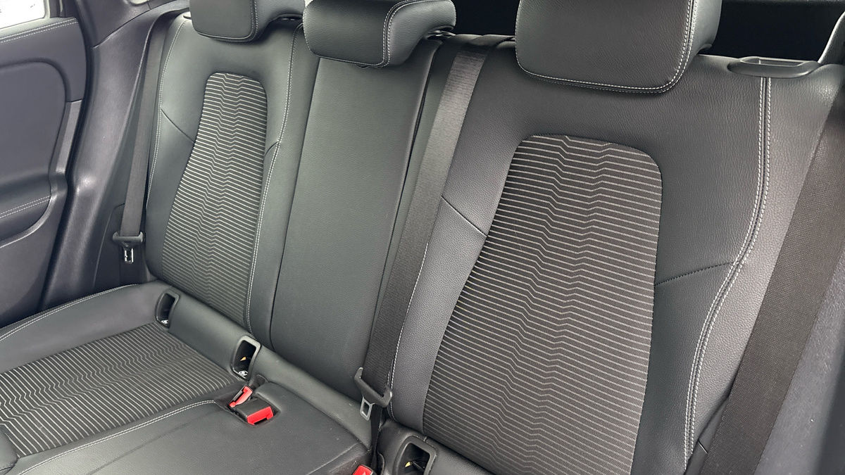 Used Mercedes-Benz GLA 2022 for sale - 77395055: Photo 8