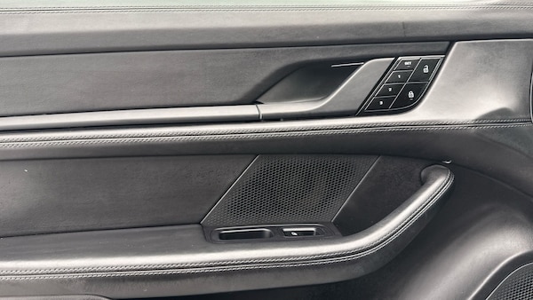 Used Porsche Taycan 2020 for sale - 75704588: Photo 24