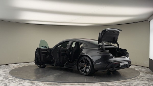 Used Porsche Taycan 2020 for sale - 75704588: Photo 60
