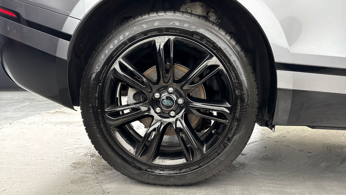 Used Land Rover Range Rover Velar 2023 for sale - 76686926: Photo 10