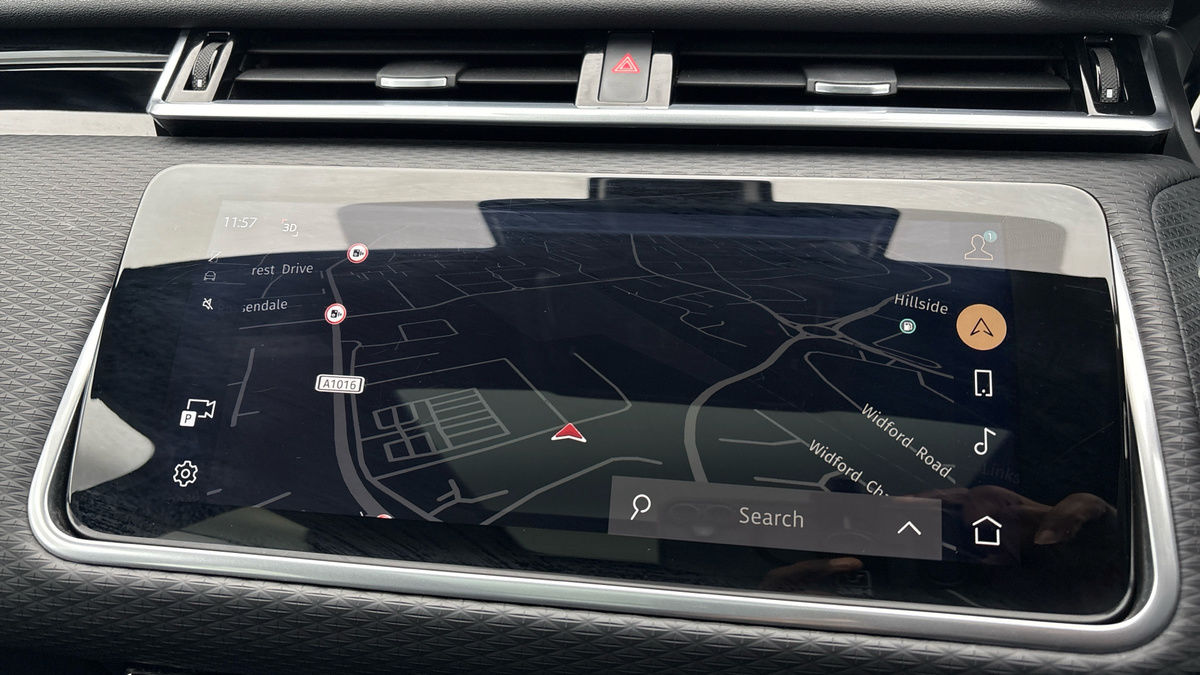 Used Land Rover Range Rover Velar 2023 for sale - 76686926: Photo 17