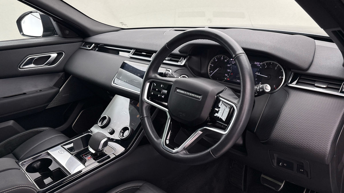 Used Land Rover Range Rover Velar 2023 for sale - 76686926: Photo 5