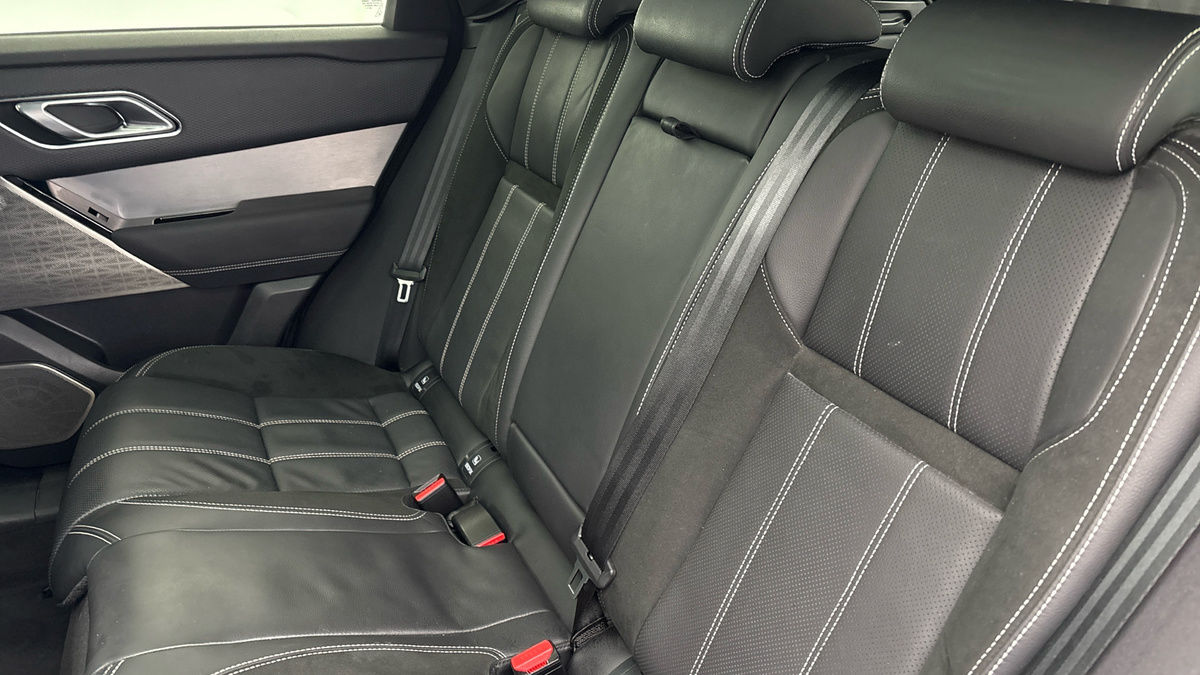 Used Land Rover Range Rover Velar 2023 for sale - 76686926: Photo 8