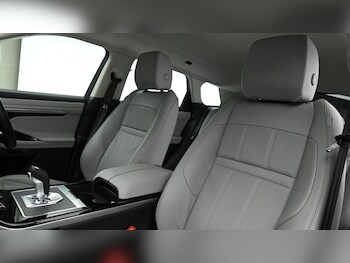 Used Land Rover Range Rover Evoque 2019 for sale - 75912439: Photo